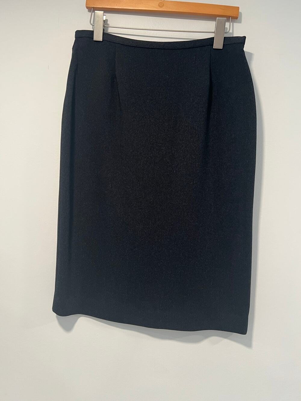 Doncaster Straight Business Skirt Black Size 10 JL